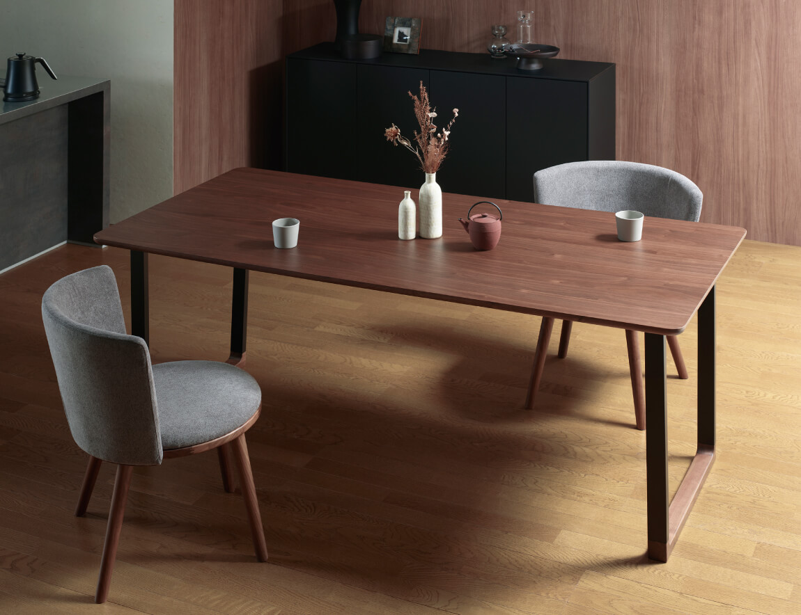 IKA ダイニングテーブル  天板突板/アイアン脚