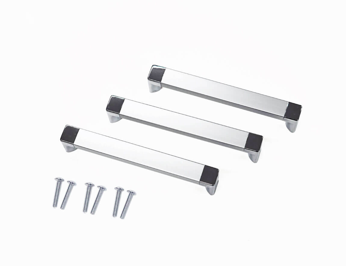 食器棚ハンドル（取っ手）3本